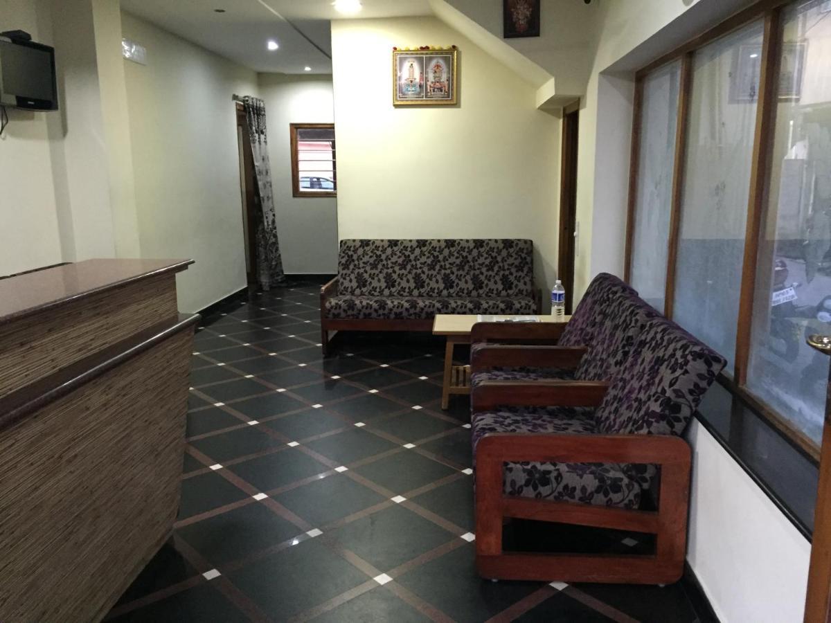 טירופאטי Hotel Suprabath Towers מראה חיצוני תמונה
