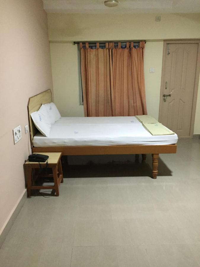 טירופאטי Hotel Suprabath Towers מראה חיצוני תמונה