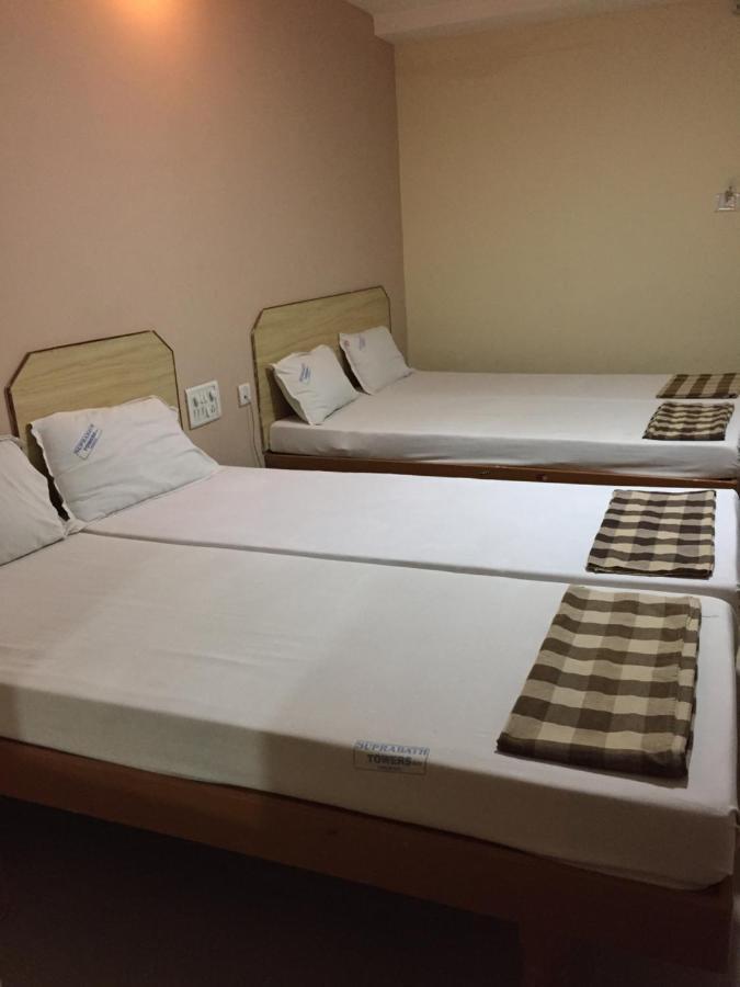 טירופאטי Hotel Suprabath Towers מראה חיצוני תמונה