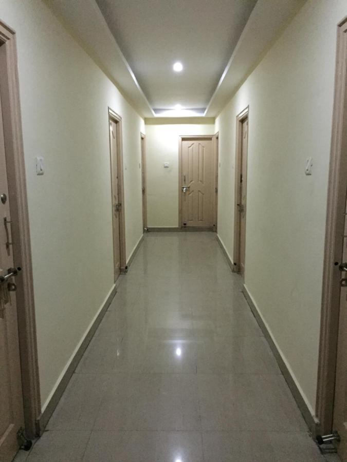 טירופאטי Hotel Suprabath Towers מראה חיצוני תמונה