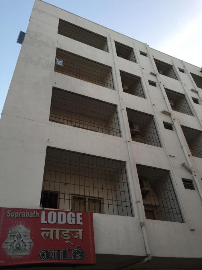 טירופאטי Hotel Suprabath Towers מראה חיצוני תמונה